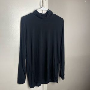 Uniqlo Heat Tech Black Turtleneck Shirt Lightweight Mens Large Warm